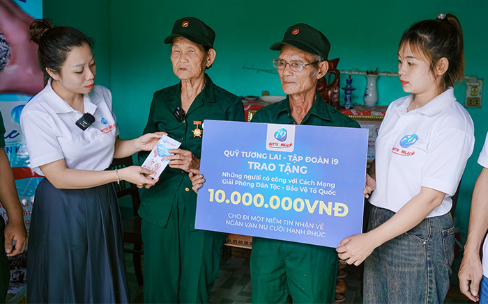 Hình ảnh một người đang tìm kiếm sự hỗ trợ chuyên nghiệp cho vấn đề cờ bạc